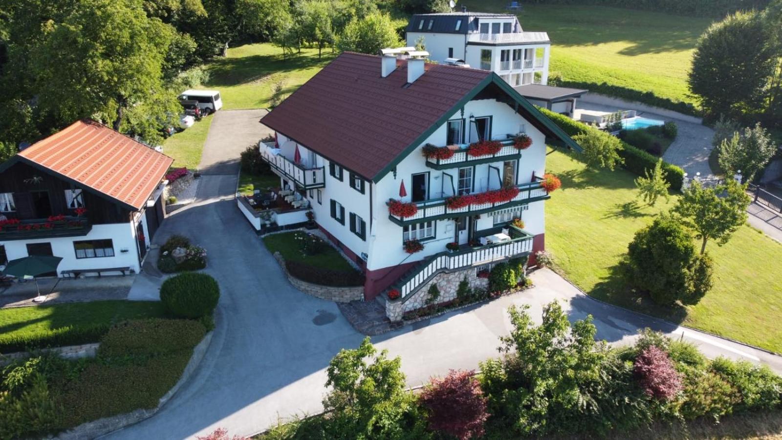 Pension Semler Apartment Mondsee Bagian luar foto